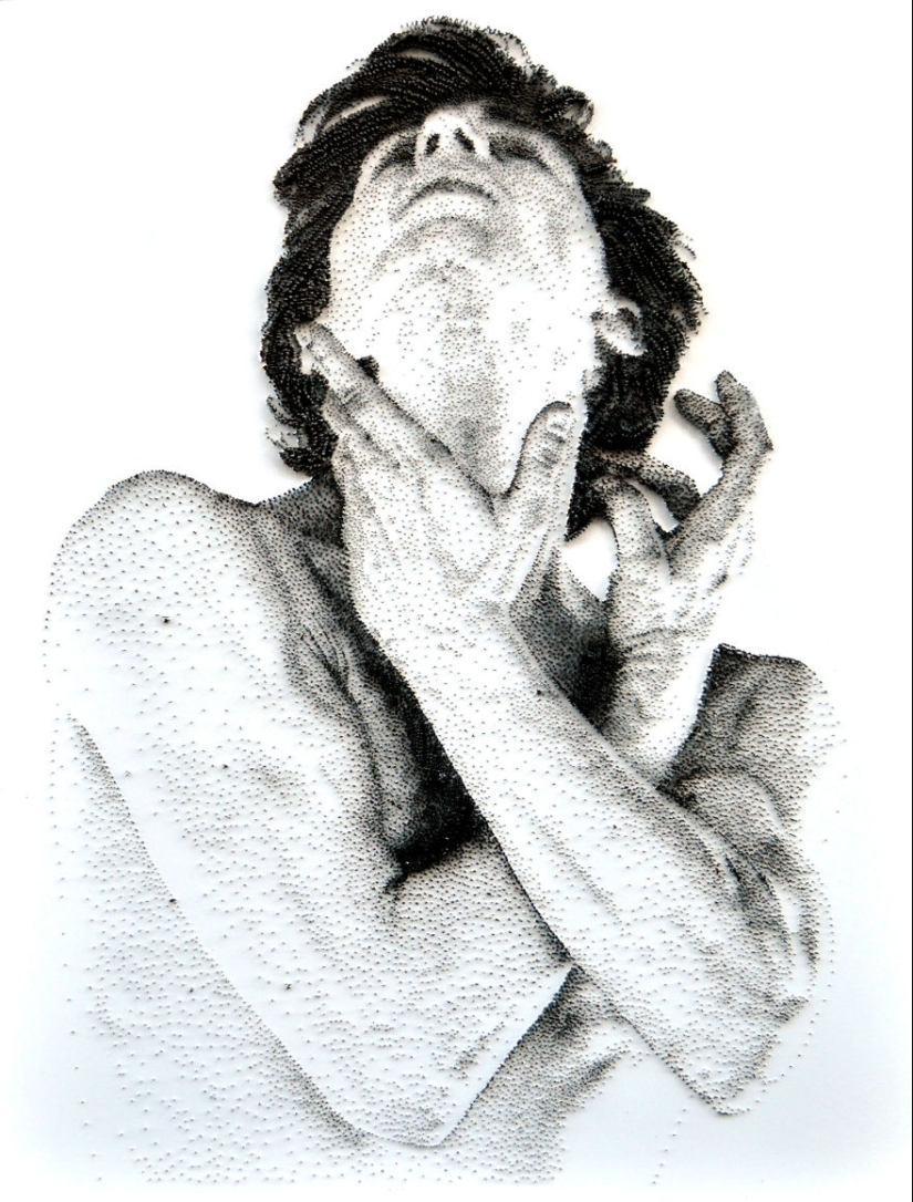 Spot work: impresionantes esculturas hechas de cientos de miles de clavos Spot work: impresionantes esculturas hechas de cientos de miles de clavos