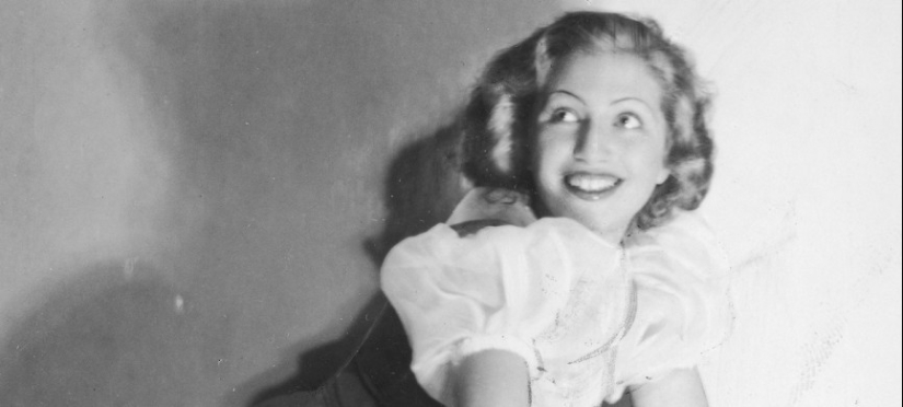 Striptease mortal en Auschwitz Striptease mortal en Auschwitz