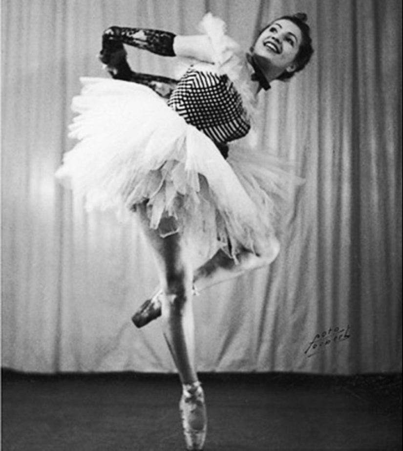 Striptease mortal en Auschwitz Striptease mortal en Auschwitz