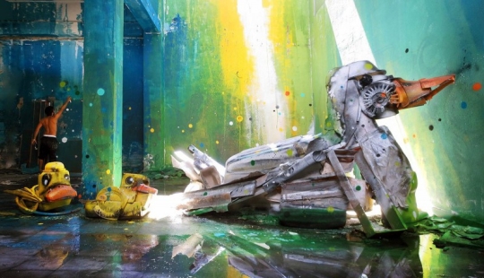 Stunning street art in the form of animals made entirely from rubbish