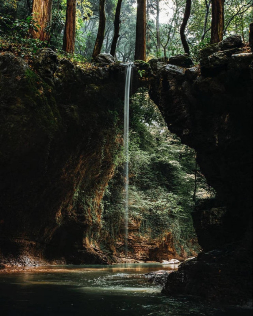 Surreal photo manipulations of Justin Peters