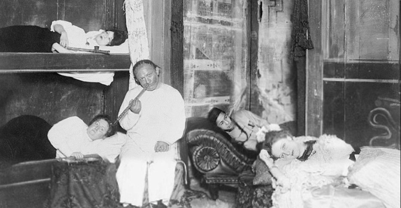 Sweet datura: photos of opium dens in the USA of the XX century Sweet datura: photos of opium dens in the USA of the XX century