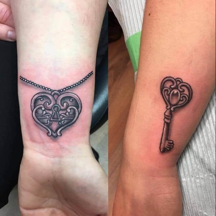 Tatuajes de madre e hija a juego que dicen mucho sin palabras Tatuajes de madre e hija a juego que dicen mucho sin palabras