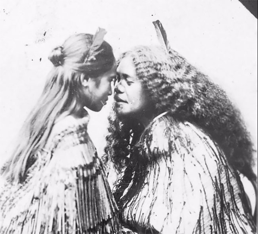 Tatuajes en la cara - una tradición sagrada de las mujeres maoríes Tatuajes en la cara - una tradición sagrada de las mujeres maoríes