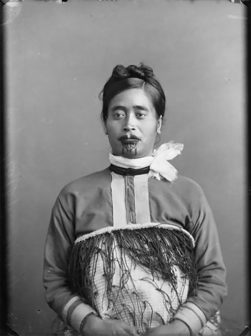 Tatuajes en la cara - una tradición sagrada de las mujeres maoríes Tatuajes en la cara - una tradición sagrada de las mujeres maoríes