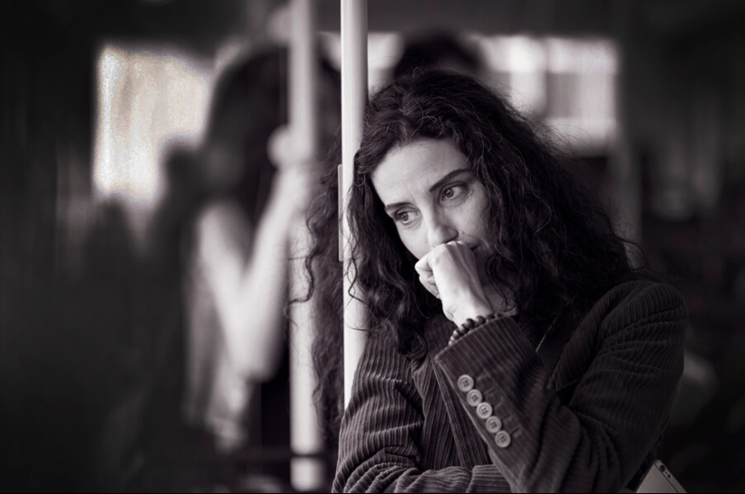 Testigo del Trauma: Cómo la contemplación de la violencia destruye la psique de una persona Testigo del Trauma: Cómo la contemplación de la violencia destruye la psique de una persona