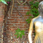 That, but not that: the most famous fake attractions