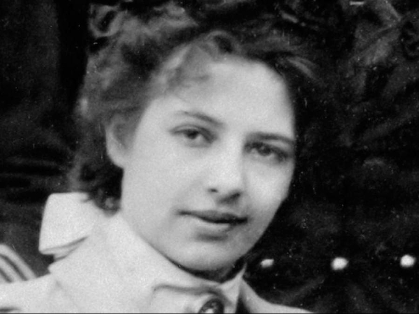 The 14 Most Beautiful Female Intelligence Officers in History The 14 Most Beautiful Female Intelligence Officers in History