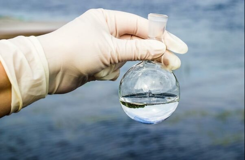 The anomalous Lake Fundudzi is the pearl of South Africa, the water from which cannot be taken away