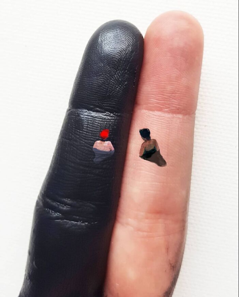 The artist uses her hands as a canvas to show hidden worlds The artist uses her hands as a canvas to show hidden worlds