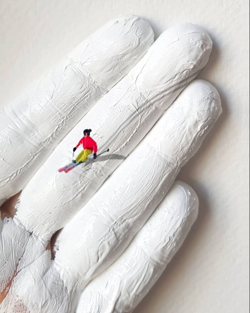 The artist uses her hands as a canvas to show hidden worlds The artist uses her hands as a canvas to show hidden worlds