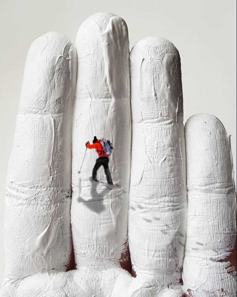 The artist uses her hands as a canvas to show hidden worlds The artist uses her hands as a canvas to show hidden worlds