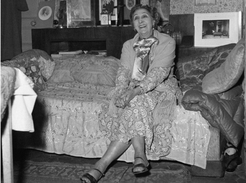 The Beautiful Carolina Otero: How a Former Prostitute Drove Europe Crazy The Beautiful Carolina Otero: How a Former Prostitute Drove Europe Crazy