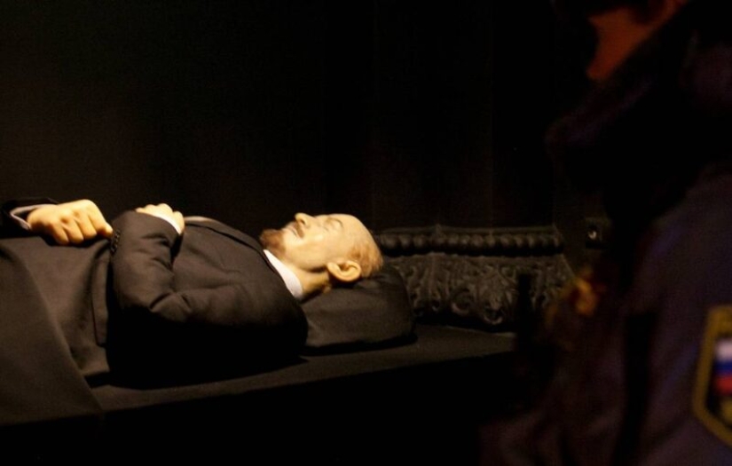 The bodies that people look years: 8 of the most famous "modern" mummies