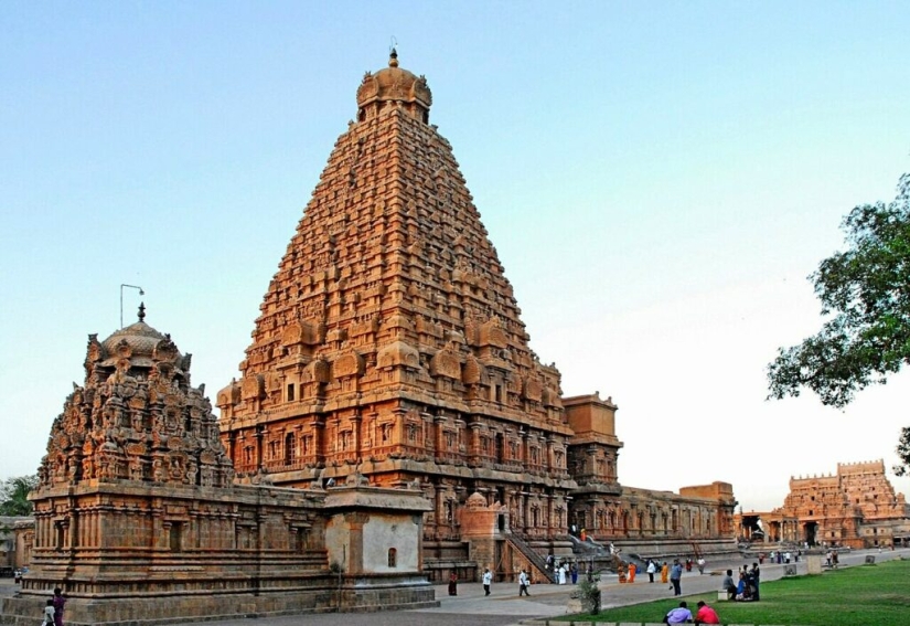 The Brahadisvara Phenomenon: An Ancient Indian Temple That Has No Analogues