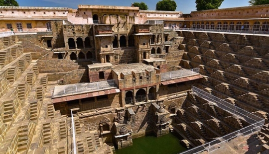 The Chand Baori step well is a structure worthy of being called a wonder of the world