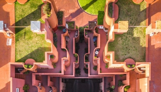 The City of Balance and Symmetry: Barcelona from a bird's-eye view The City of Balance and Symmetry: Barcelona from a bird's-eye view