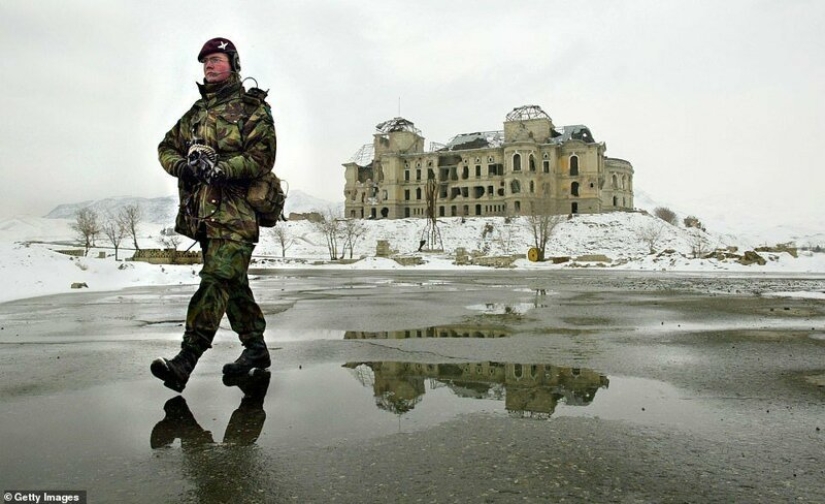 The contrasts of Afghanistan: the end of the 1920-ies and the present The contrasts of Afghanistan: the end of the 1920-ies and the present