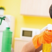 The discovery of the century: best lovers are men who wash the dishes