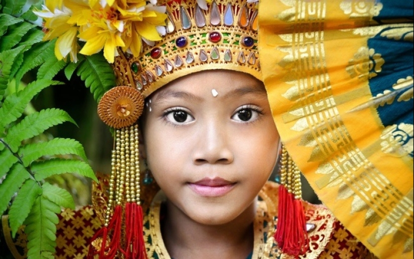 The faces of the planet in the photo by David Lazar The faces of the planet in the photo by David Lazar