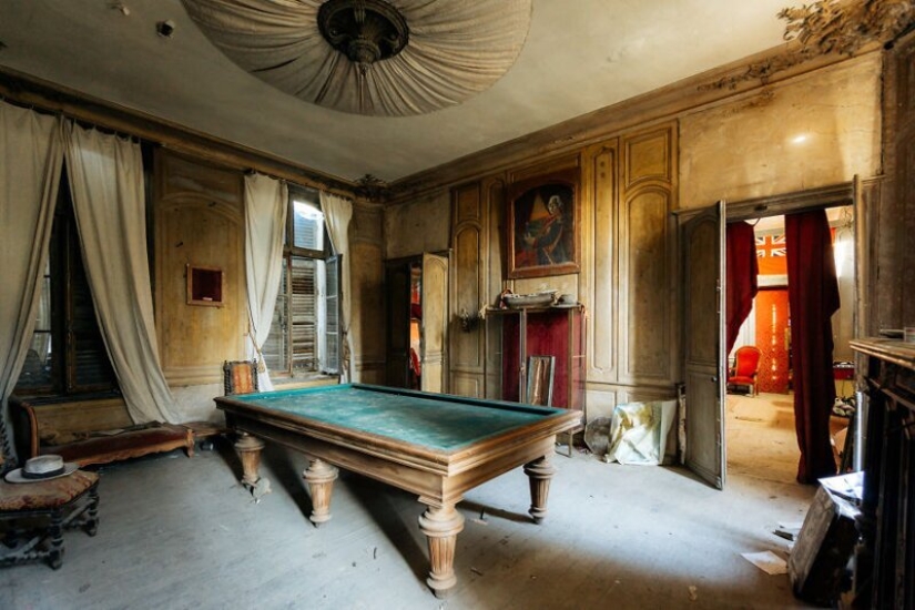 The French castle of Quesnel shortly before the devastating fire The French castle of Quesnel shortly before the devastating fire