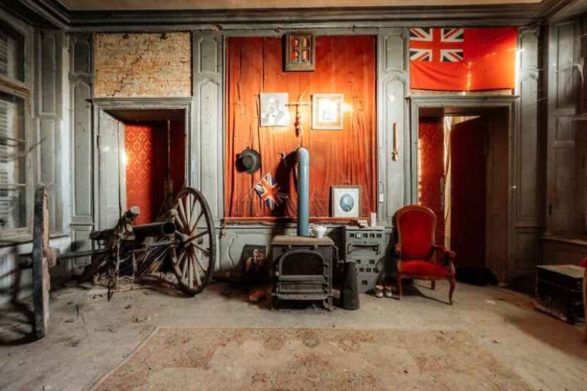 The French castle of Quesnel shortly before the devastating fire The French castle of Quesnel shortly before the devastating fire