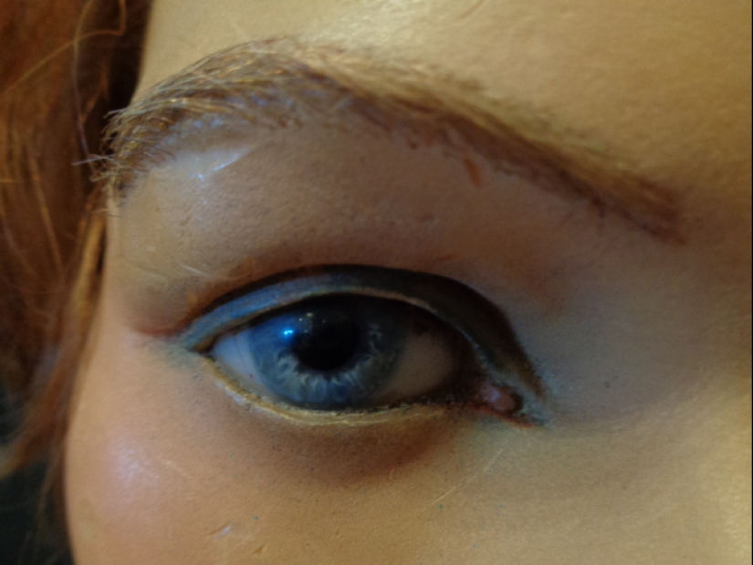 The Frightening Beauty of Pierre Imans&#39; Realistic Mannequins