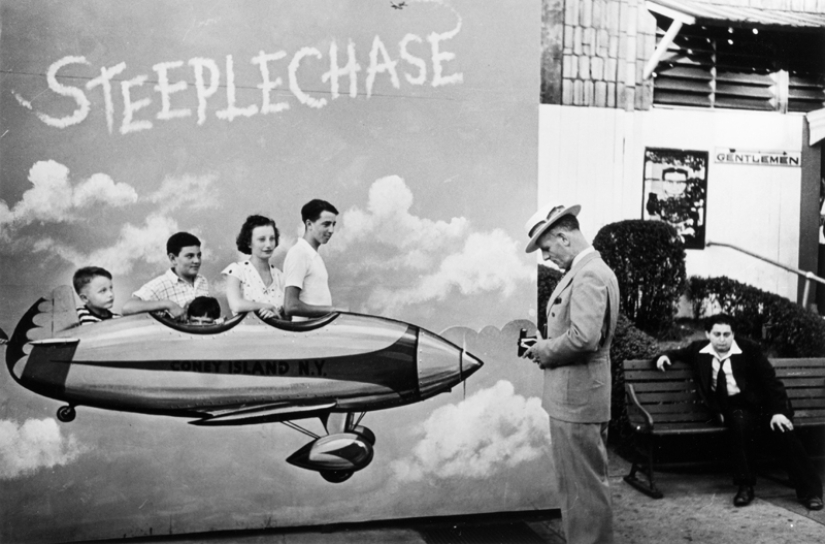 The history of the 20th century in the photographs of the "first paparazzo" Lucien Aigner