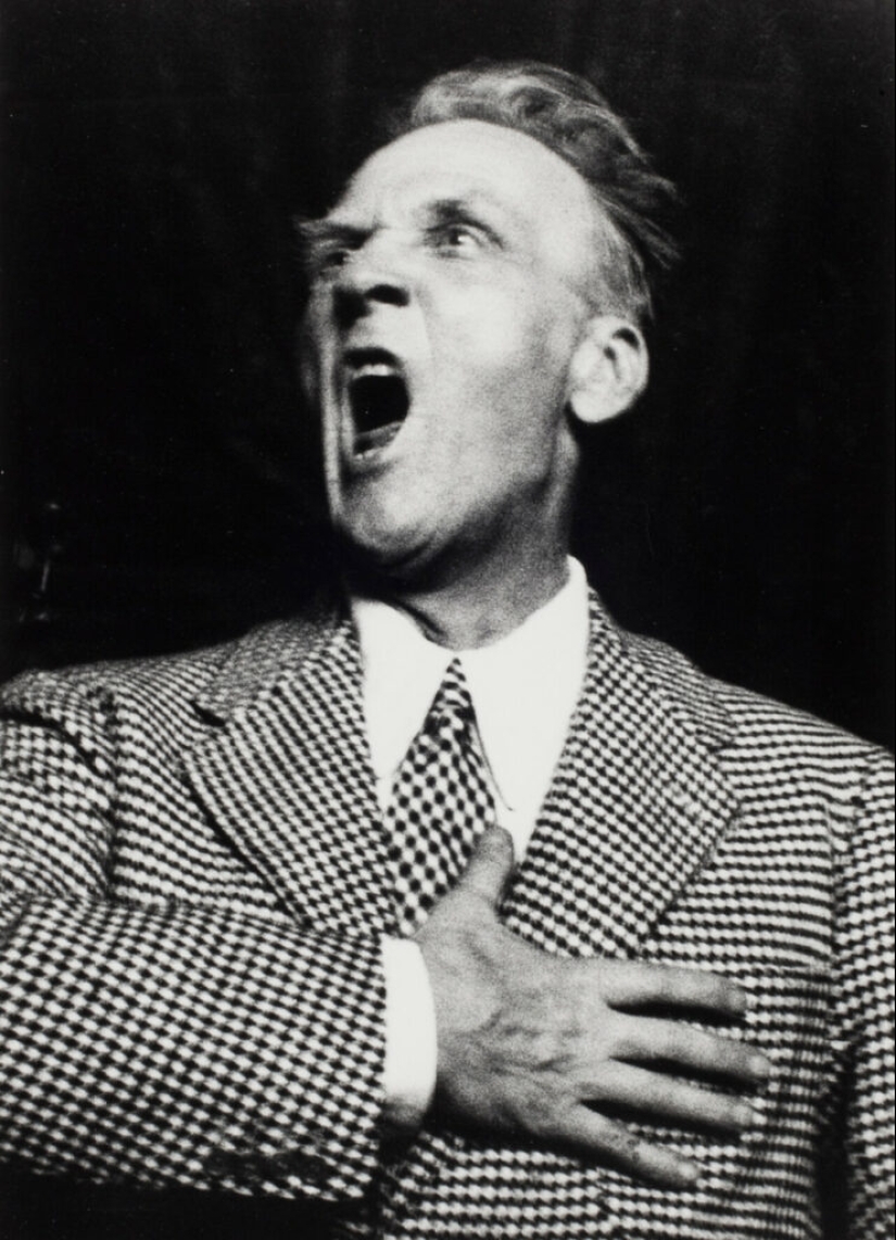 The history of the 20th century in the photographs of the "first paparazzo" Lucien Aigner