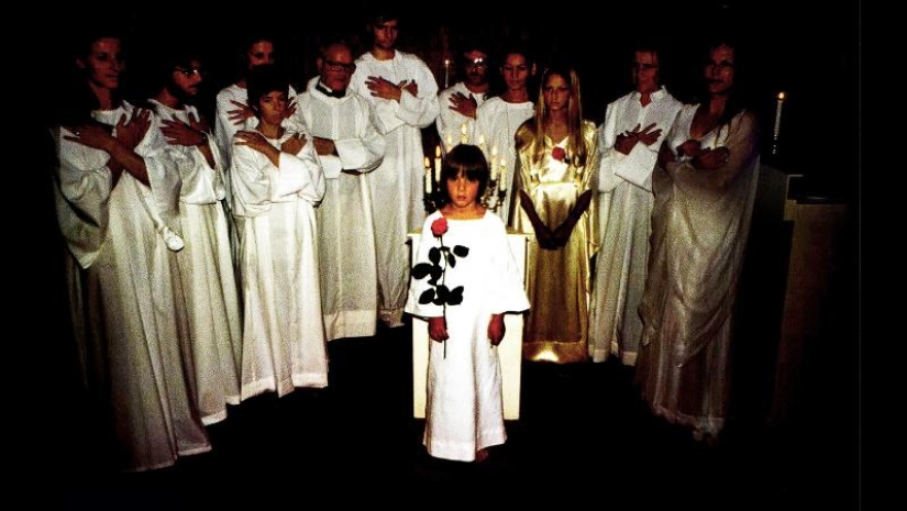 The History of the Order of the Temple of the Sun: How an Undereducated Jeweler Created a Suicide Sect The History of the Order of the Temple of the Sun: How an Undereducated Jeweler Created a Suicide Sect