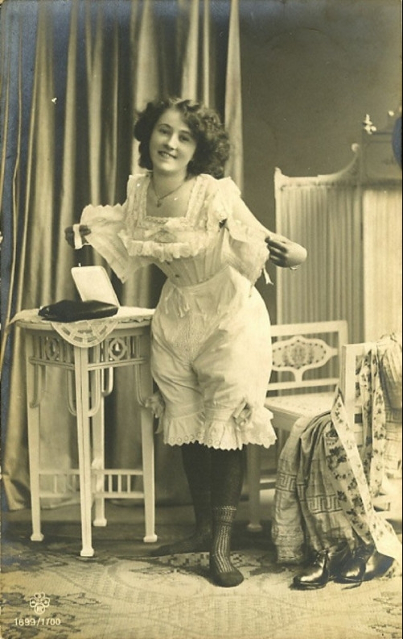 The history of women's pantaloons: from modesty to fashionable rebellion The history of women's pantaloons: from modesty to fashionable rebellion