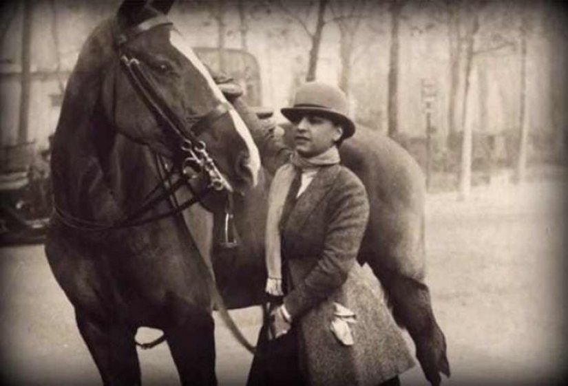 The life of the adventurer Marguerite Alibert - mistress and murderer of princes The life of the adventurer Marguerite Alibert - mistress and murderer of princes