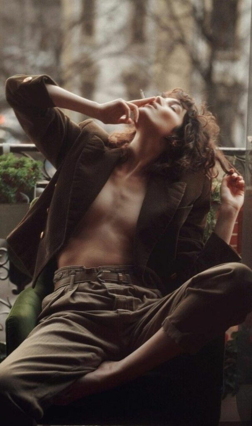 The magic of light, air and water in the photographs of Alessio Albi The magic of light, air and water in the photographs of Alessio Albi