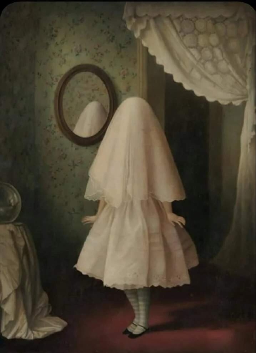 The mysterious aesthetics of surrealist artist Stephen Mackay The mysterious aesthetics of surrealist artist Stephen Mackay