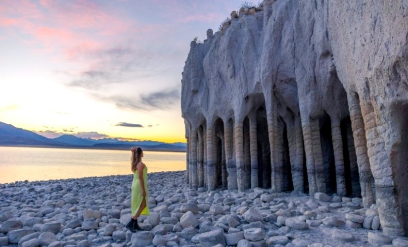 The Mystery of the Columns of California's Lake Crowley