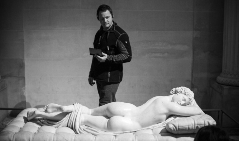 The Other Side of the Beautiful Gérard Ufères: Behind the Scenes of Theaters, Museum Masterpieces, and Their Connoisseurs The Other Side of the Beautiful Gérard Ufères: Behind the Scenes of Theaters, Museum Masterpieces, and Their Connoisseurs