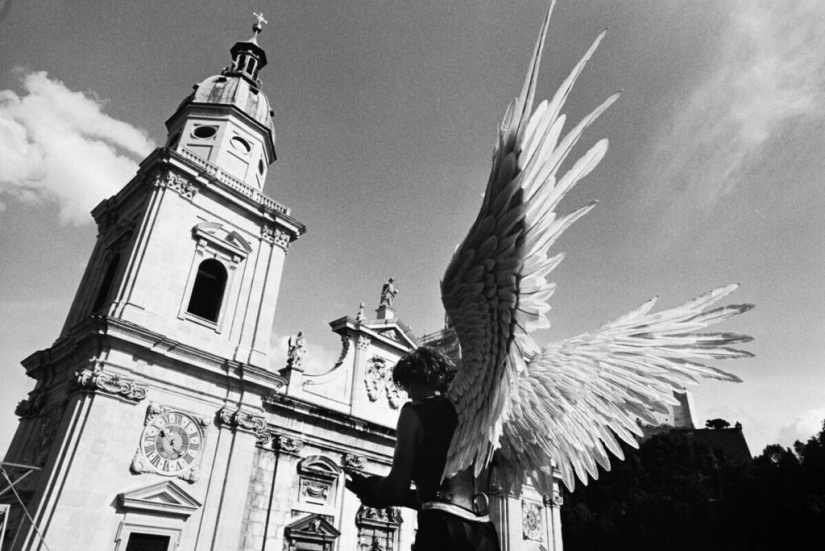 The Other Side of the Beautiful Gérard Ufères: Behind the Scenes of Theaters, Museum Masterpieces, and Their Connoisseurs The Other Side of the Beautiful Gérard Ufères: Behind the Scenes of Theaters, Museum Masterpieces, and Their Connoisseurs