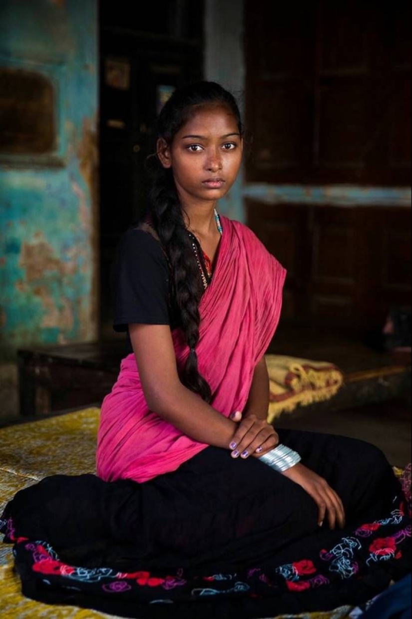 The photographer continues to shoot a variety of beauty of women around the world The photographer continues to shoot a variety of beauty of women around the world