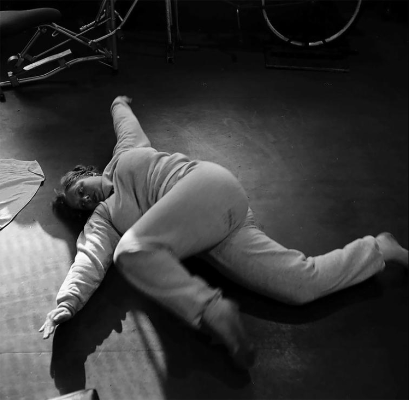 The plague of overweight: a LIFE story about weight loss American women Dorothy