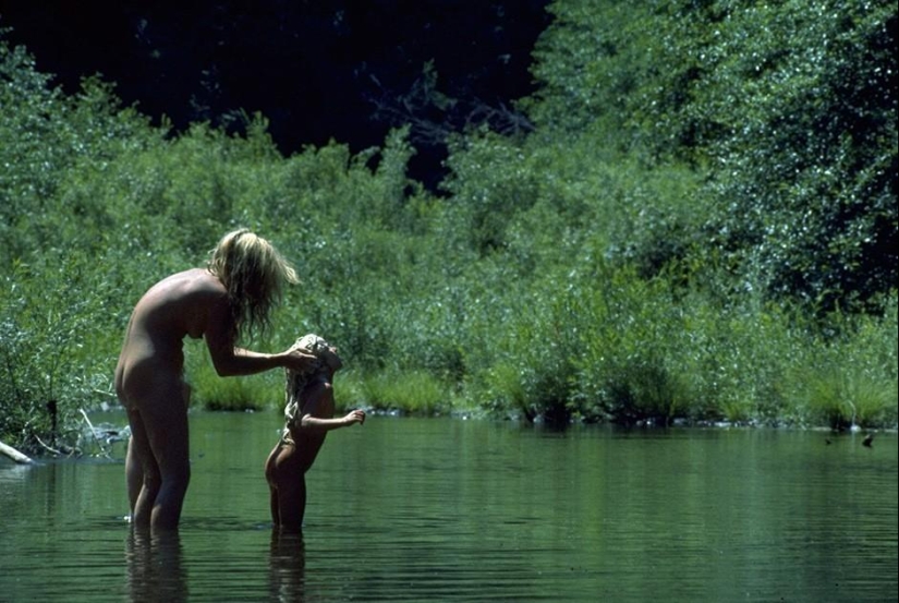 The revolution without pants: how the hippies of the 60s hung out