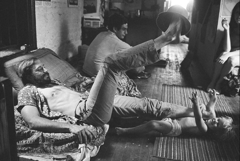 The revolution without pants: how the hippies of the 60s hung out