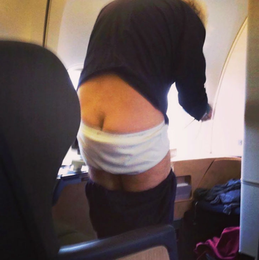 The scariest plane companions you can imagine The scariest plane companions you can imagine