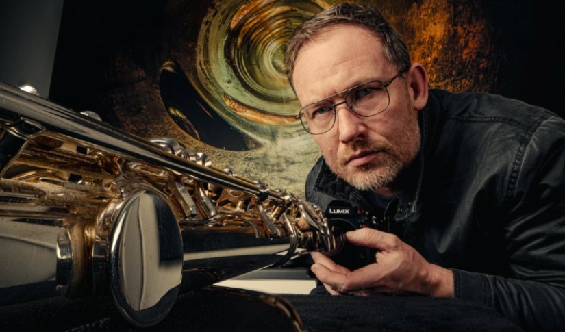 The Secrets of Musical Instruments Through the Lens of a Brilliant Photographer