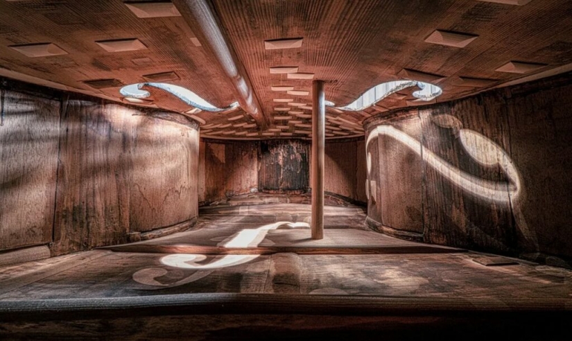 The Secrets of Musical Instruments Through the Lens of a Brilliant Photographer