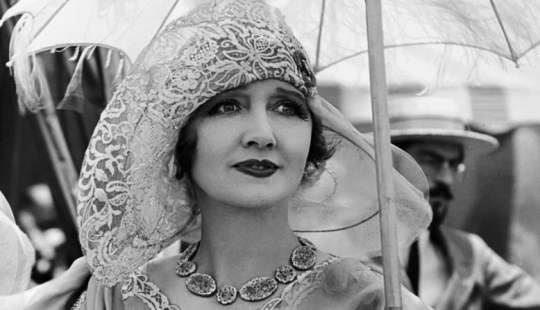 The story of Hedda Hopper - the journalist who kept Hollywood at bay