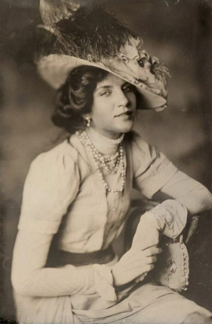 The story of the fatal beauty Maria Tarnovskaya, nicknamed "The Bloody Countess" The story of the fatal beauty Maria Tarnovskaya, nicknamed "The Bloody Countess"