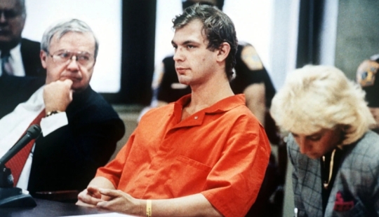 The Story of the "Milwaukee Cannibal" Jeffrey Dahmer