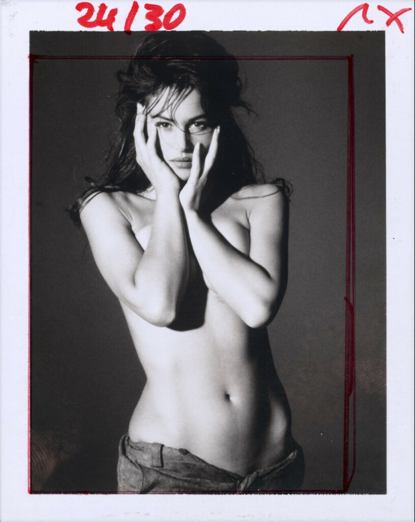 The Tempter Bruno Bisang: Erotic Photos of Famous Models by the Swiss Master of Glamour The Tempter Bruno Bisang: Erotic Photos of Famous Models by the Swiss Master of Glamour