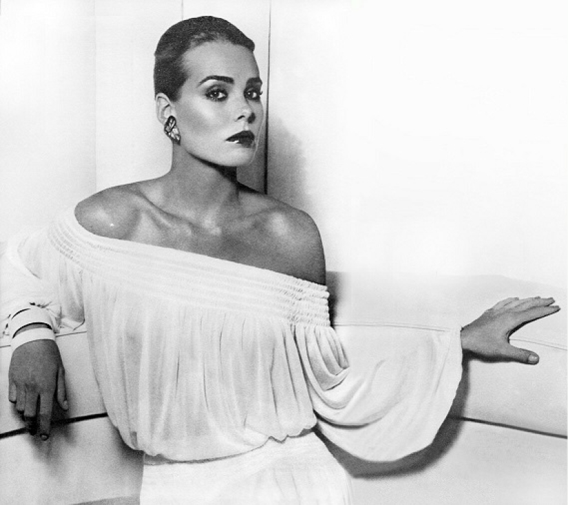 The tragic story of Margaux Hemingway — supermodels and granddaughter classic of American literature