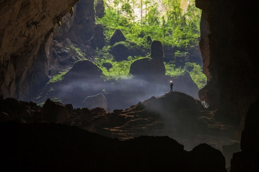 The vast Shondong is the largest cave on Earth The vast Shondong is the largest cave on Earth